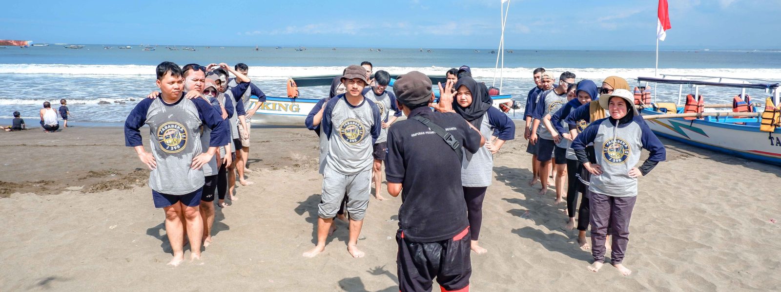 PAKET FUN GAMES DI PANTAI PANGANDARAN