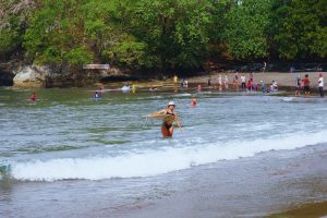 PANTAI BATU KARAS DI KABUPATEN PANGANDARAN